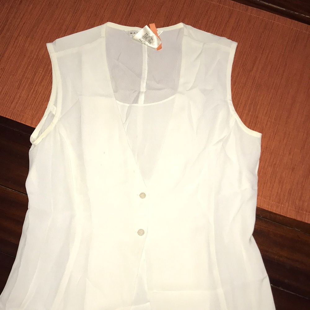 Max Studio Sleeveless Blouse. Y2K Vintage